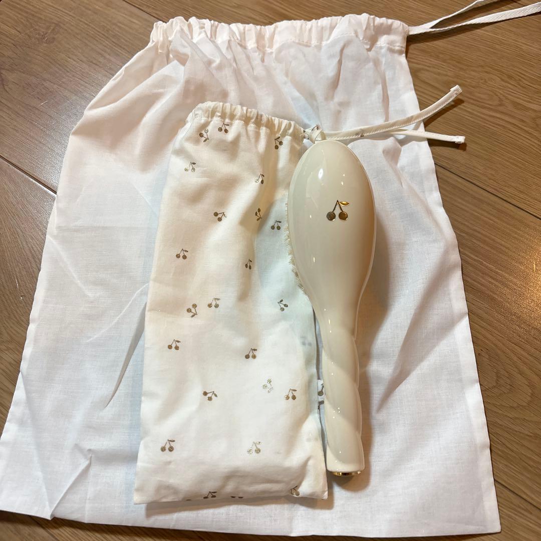 ボンポワン　la bonne brosse ヘアブラシ　ホワイト