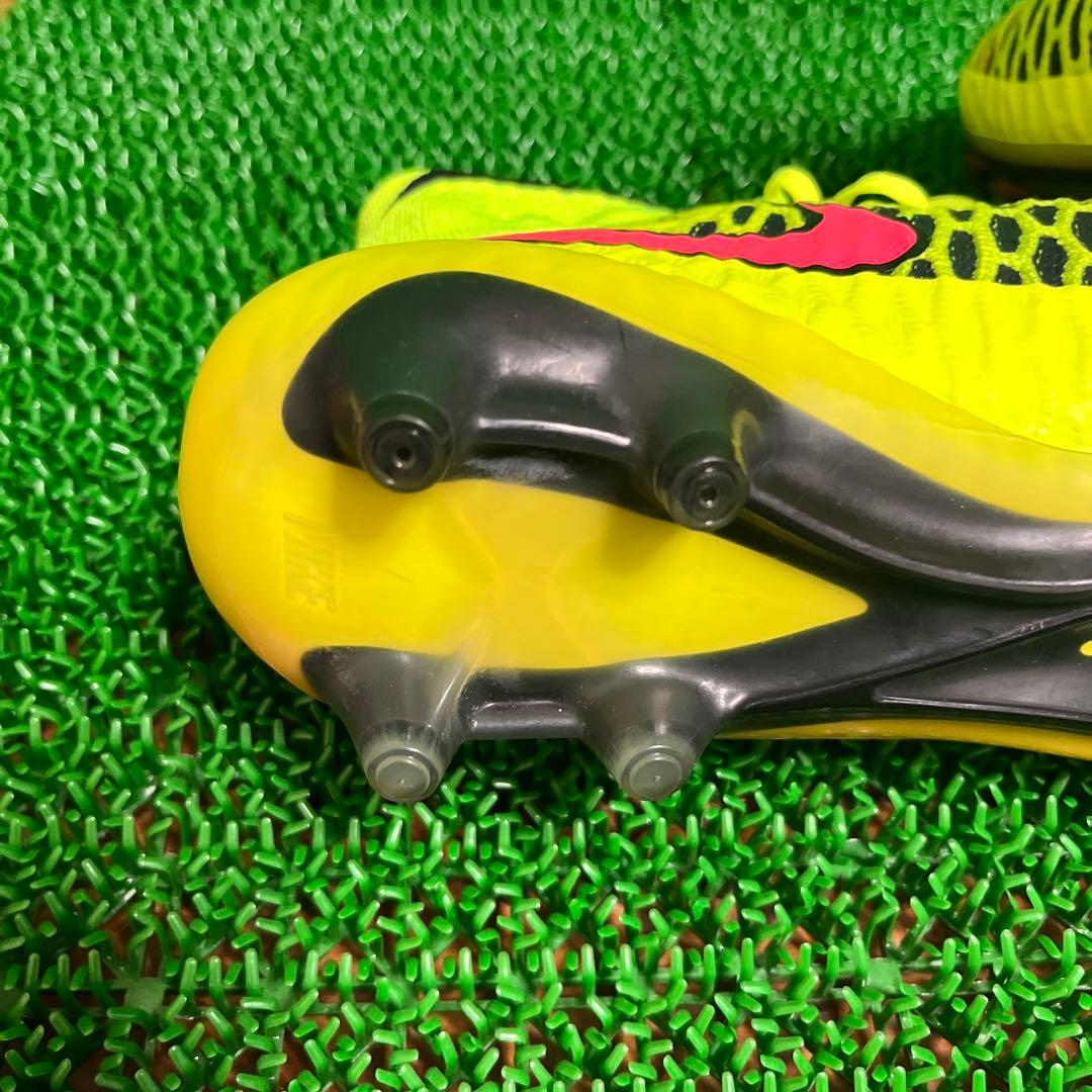 激レア ナイキ サッカースパイク マジスタ オブラ 27.5