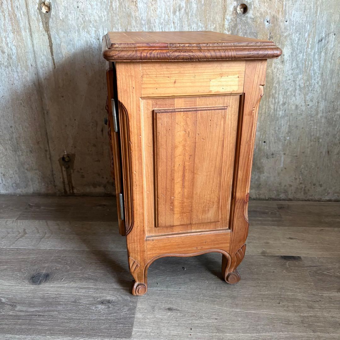 ヴィンテージ ミニキャビネット　サイドテーブル　スペイン　オイルフィニッシュ