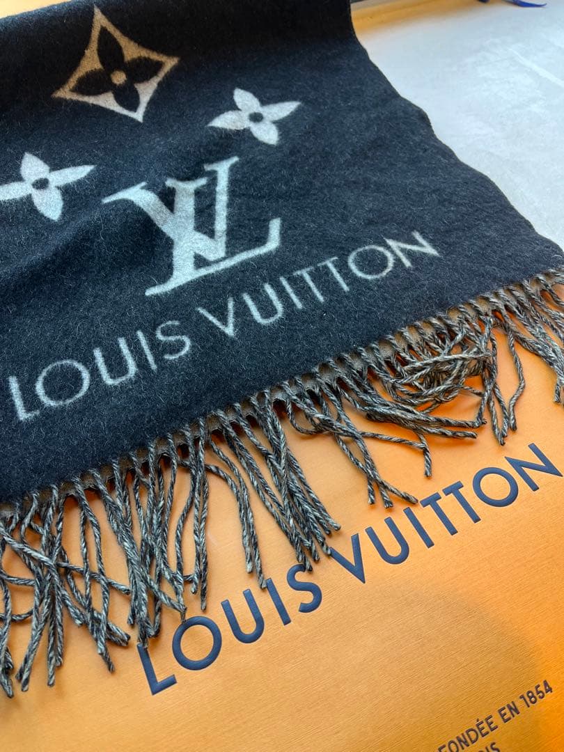 【正規品】LOUIS VUITTON ロゴ入りマフラー ブラックグレー　カシミヤ
