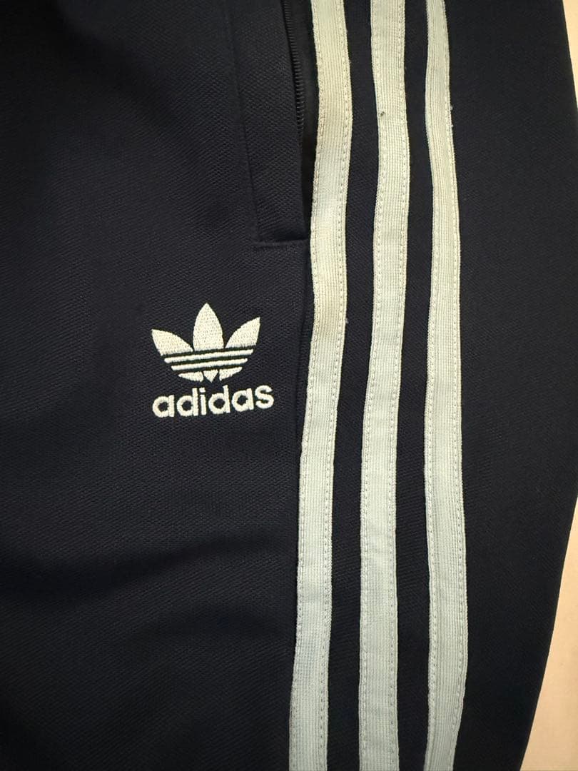 adidas バギーフィット ファイヤーバードトラックパンツ