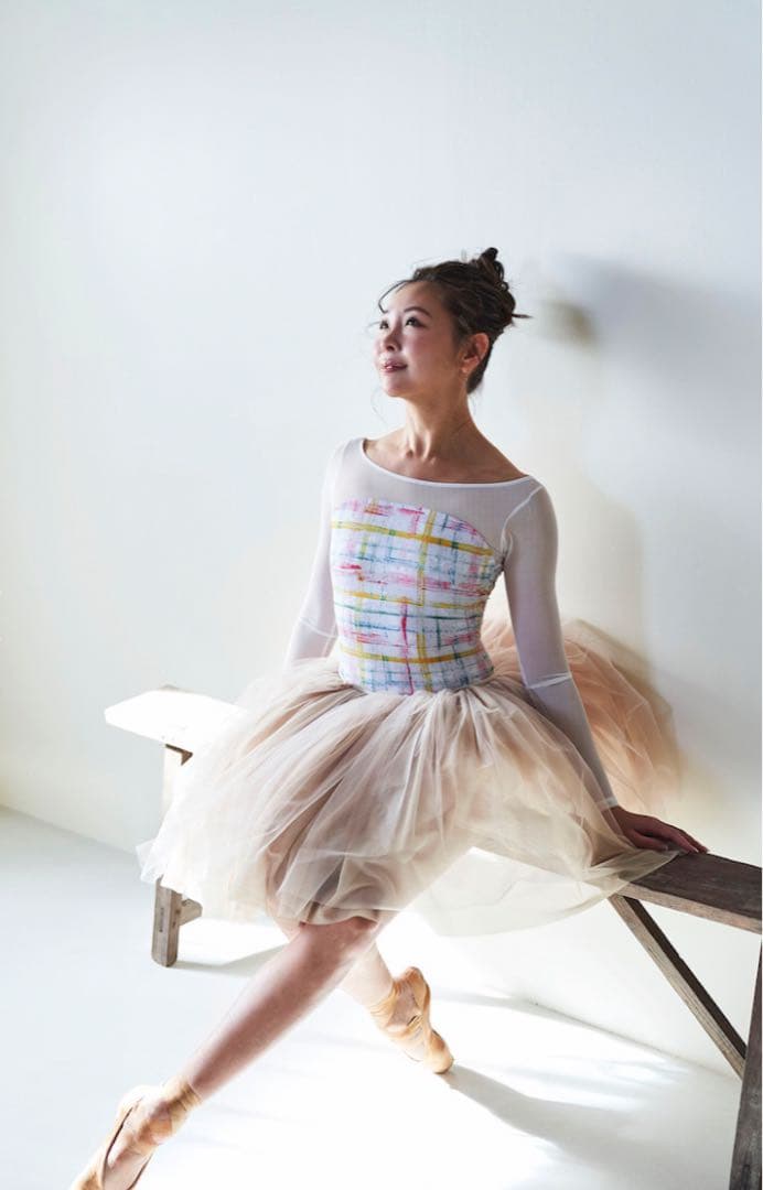 試着のみ　新品　stina Mサイズ 長袖レオタード