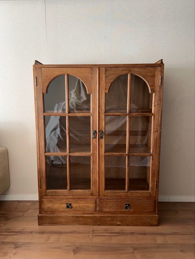 古家具・セン材　キャビネット ガラス扉付き収納棚　ガラスケース