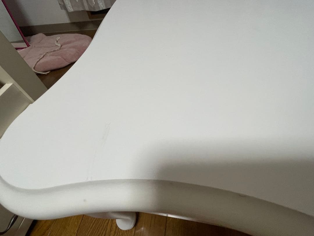 【10月20日頃迄】猫足テーブル 白テーブル 折りたたみ可