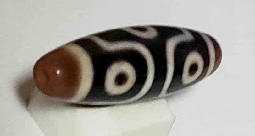 102 天珠 ・ dzibeads ・珍品・石 品名: 十字六眼天珠 9,2ｇ