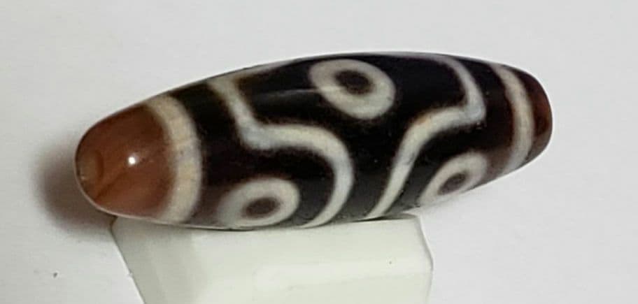 102 天珠 ・ dzibeads ・珍品・石 品名: 十字六眼天珠 9,2ｇ