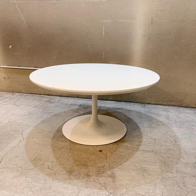 （リプロダクト品）エーロサーリネンのチューリップセンターテーブル