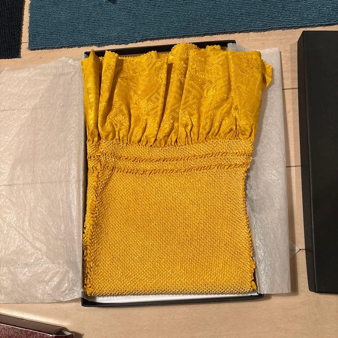 赤い花柄の振袖　小物付き４点セット