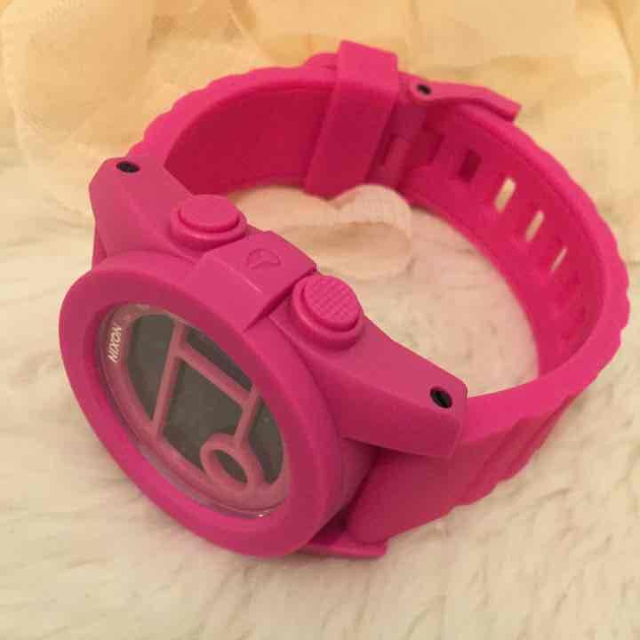 「定価¥15984」ニクソンNIXON腕時計THE UNIT40 MAGENTA