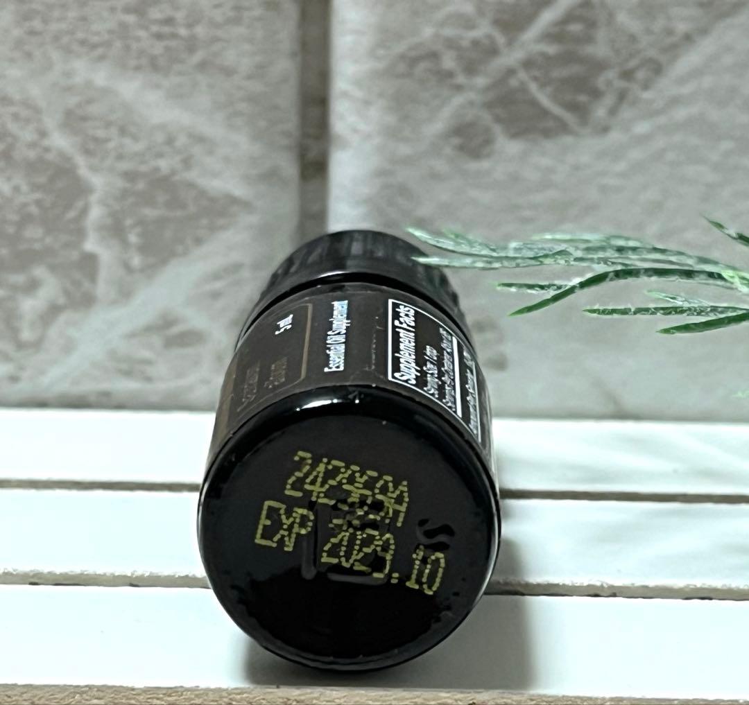 【新品未使用・正規品】doTERRA サンダルウッド 5ml 期限2029.10