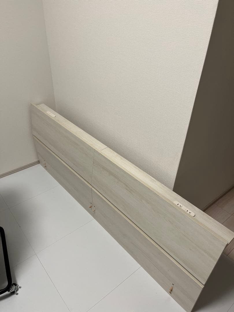 RASIK ダブルベッドフレーム ホワイト