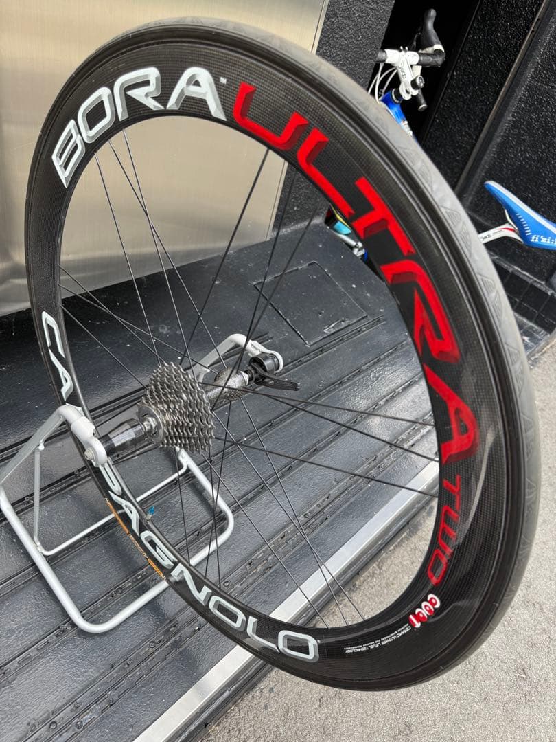 CAMPAGNOLO BORA ULTRA TWOチューブラータイヤ　リアのみ