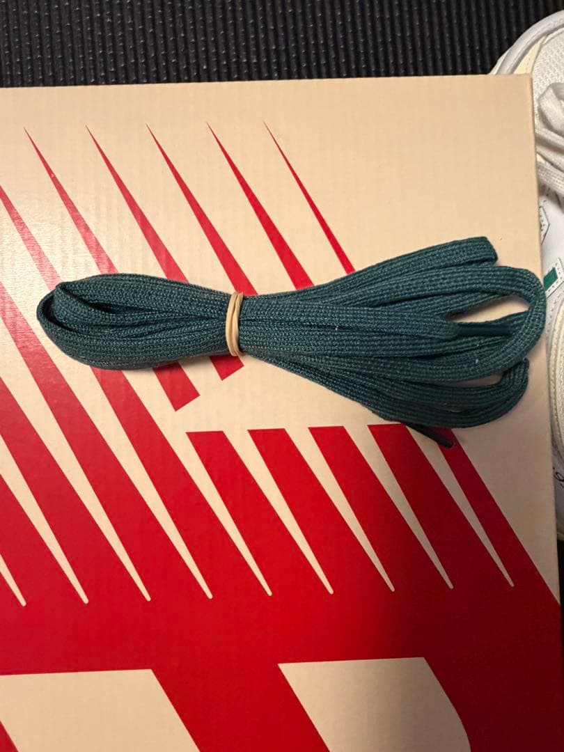 New Balance 990 V4 ホワイト　スニーカー　27.5㎝