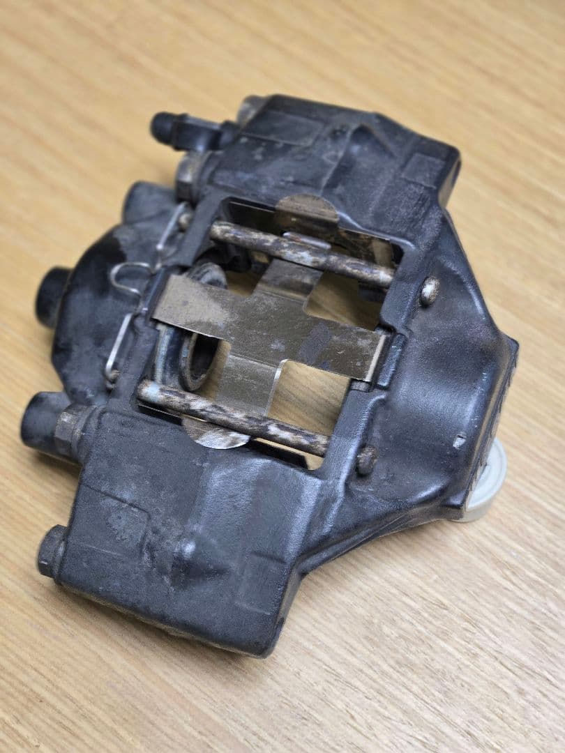 NISSAN ブレーキキャリパー 2pot シルビア スカイライン 油圧サイド等