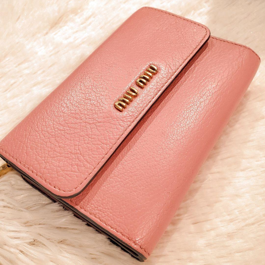 miu miu　3つ折り財布　マドラス　レザー　ミュウミュウ　ピンク