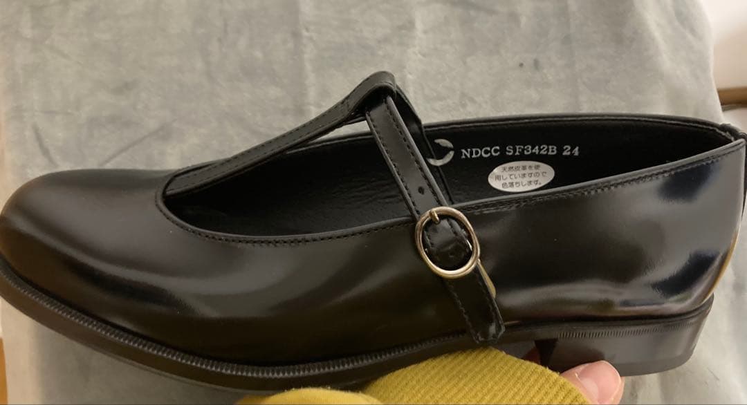 ヒュッゲ HARUTA Tストラップシューズ ブラック 24cm