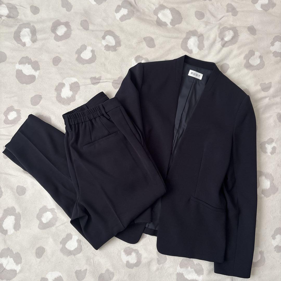 プラステ　パンツスーツ　大きいサイズ　ネイビー　ノーカラー　セットアップ