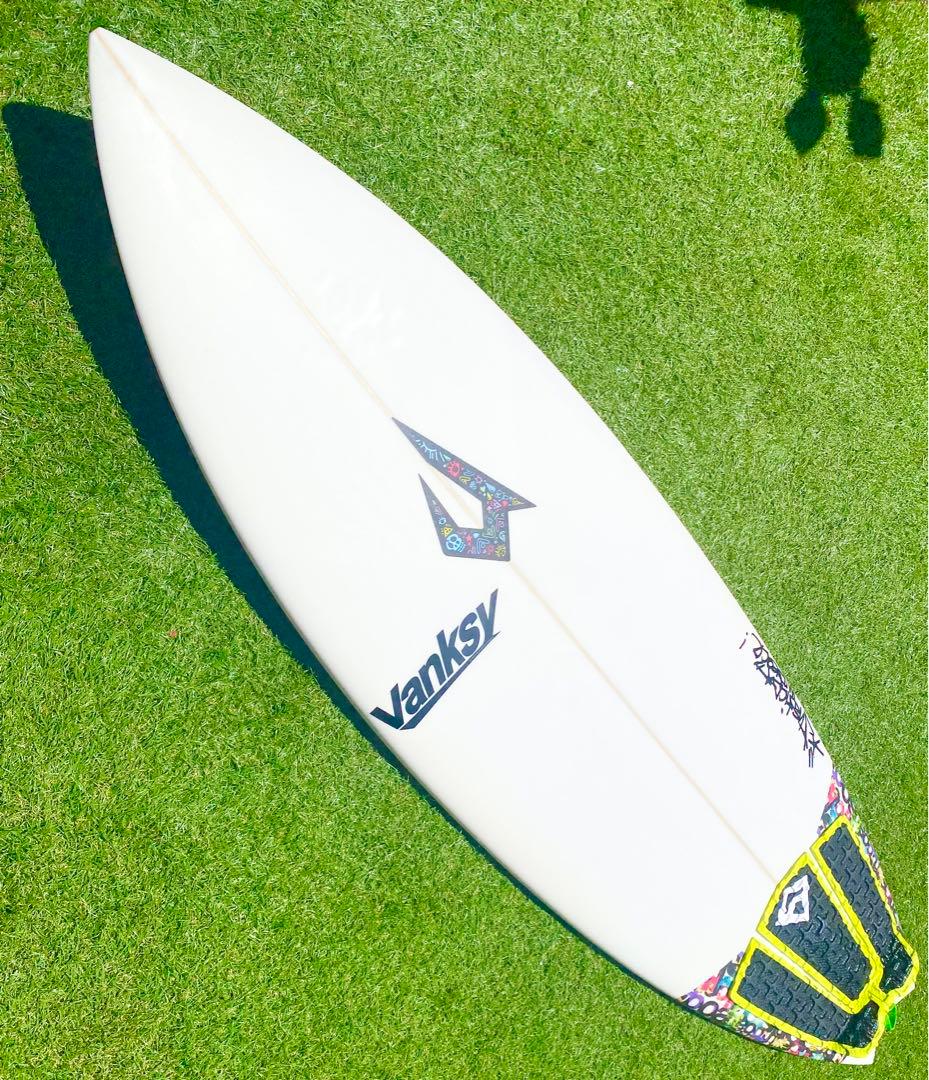 ジャスティスサーフボード　レッドホット　中古美品