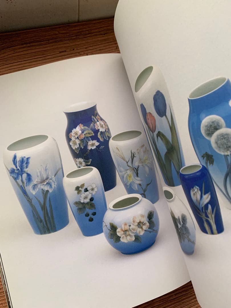 ロイヤルコペンハーゲン　1926年アンティークのローゼンボー城が描かれた花瓶！