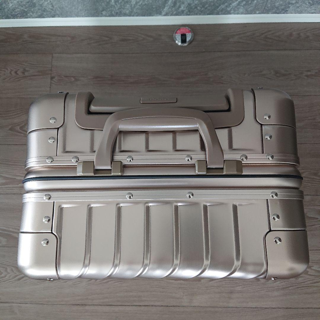 L 'ARMATURA 高級アルミスーツケース 【機内持ち込み】