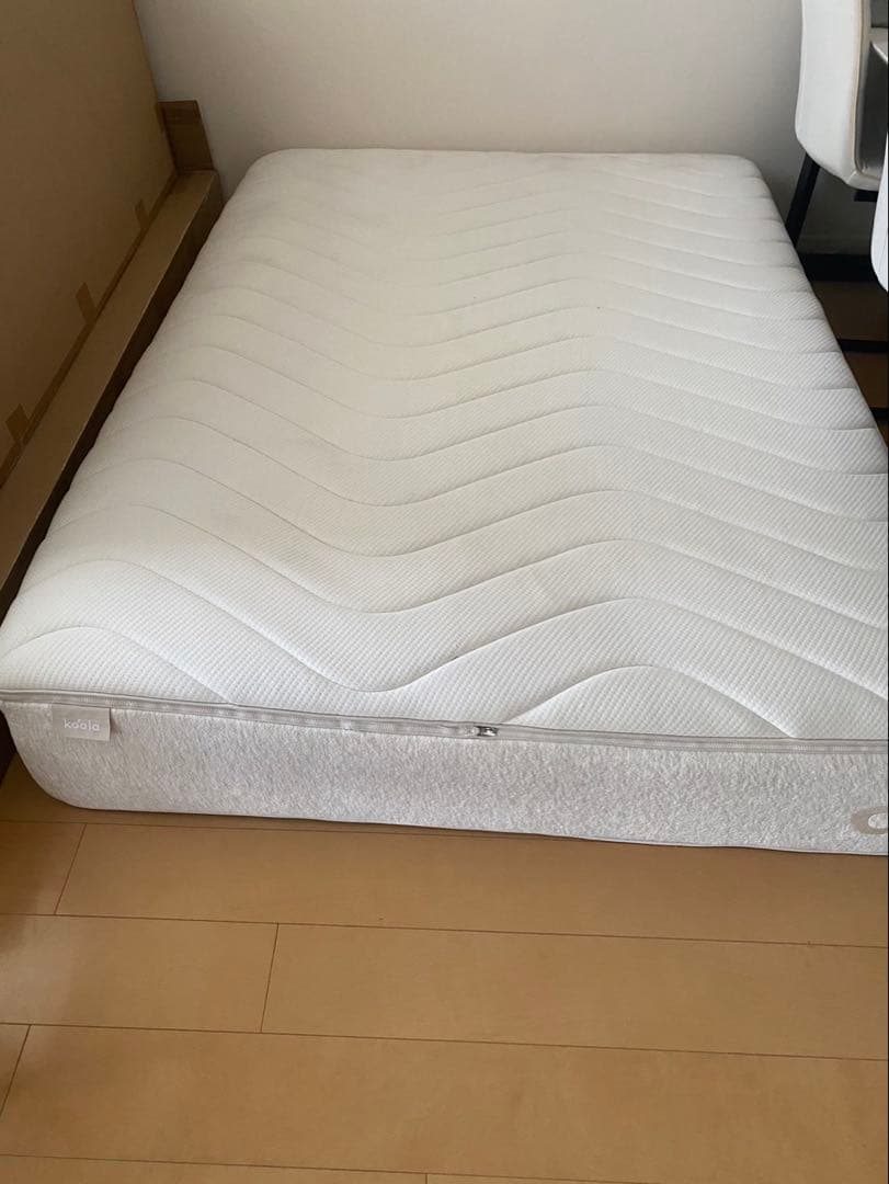 コアラ koala 新品 グレー ダブルベッドフレーム 木製 シンプルモダン