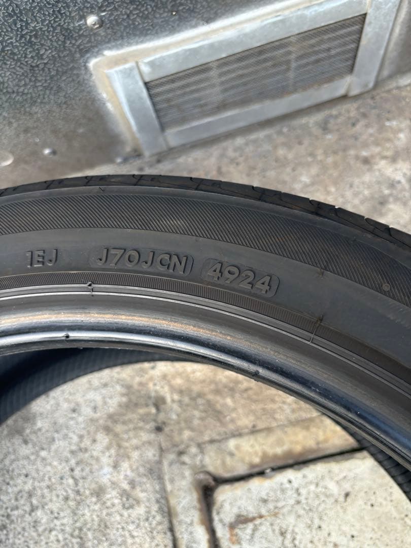 レグノ225/45R18