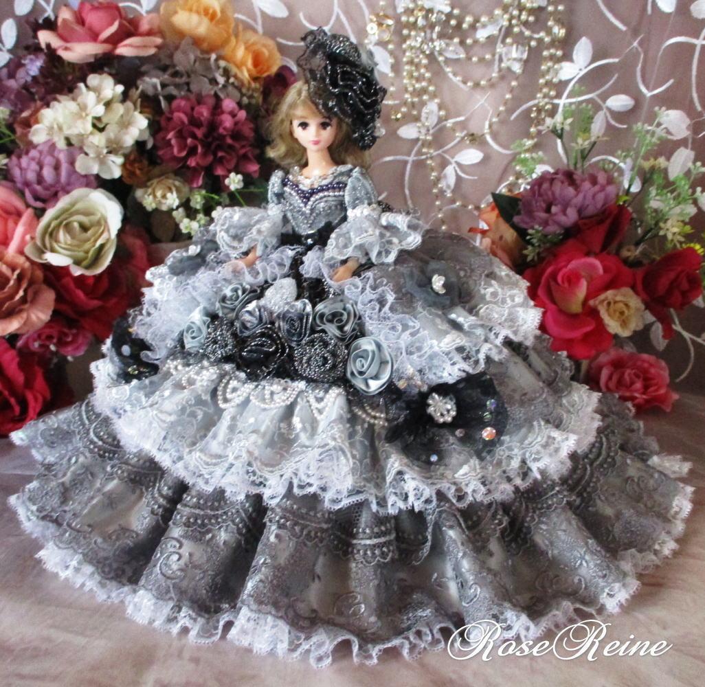 Aページ マリーアントワネット ミスティーグレーの豪華12段フリルドレス