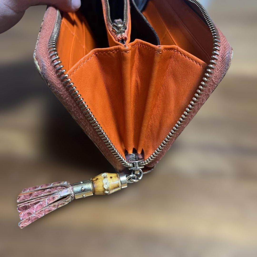 美品！グッチ 長財布 パイソン バンブー チャーム タッセル オレンジ