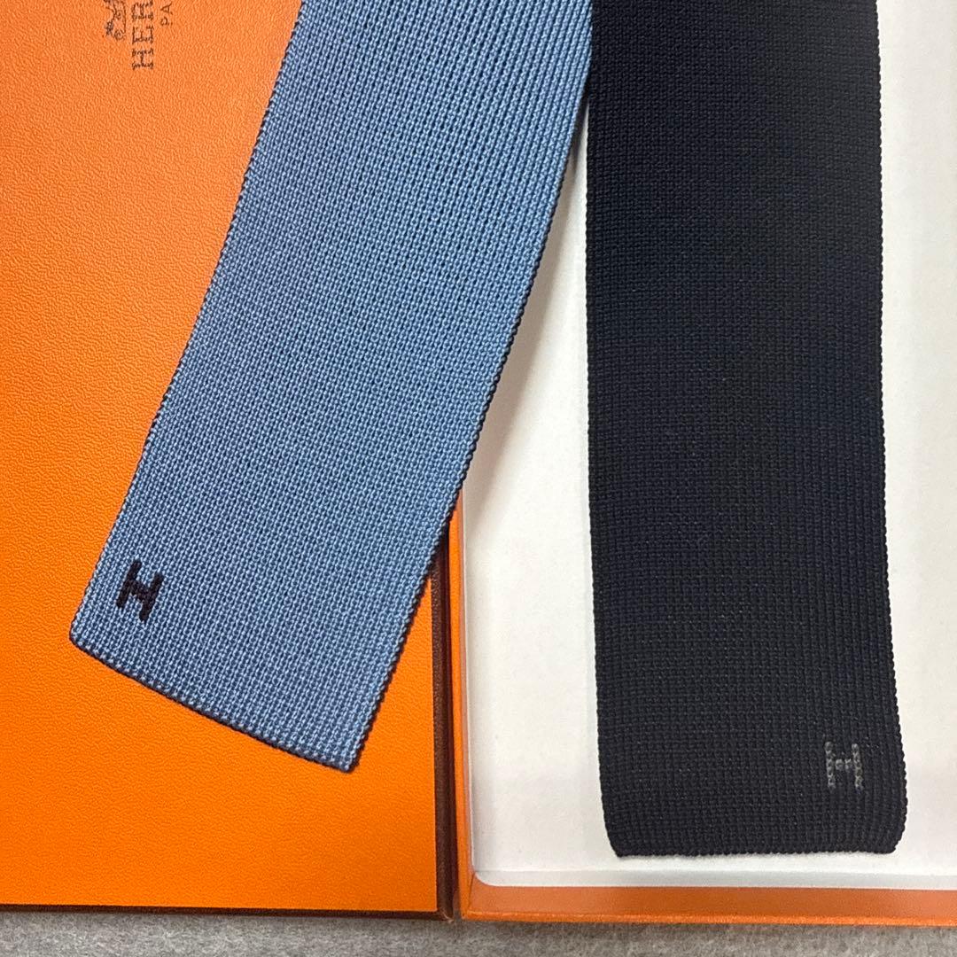 美品　エルメス　ネクタイ　ニットタイ　紺・黒・青・グレー　無地　H柄 4way