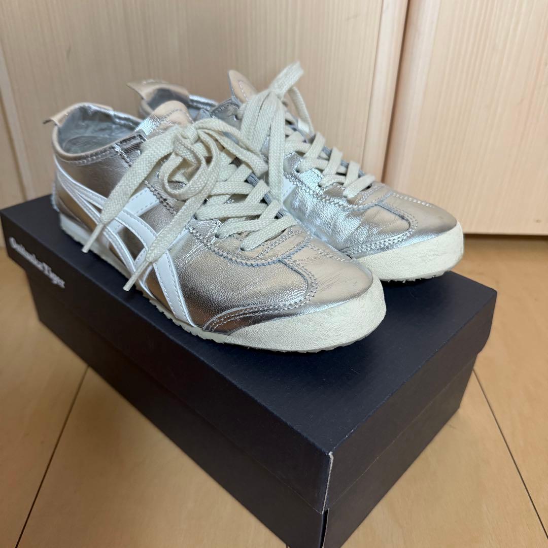 Onitsuka Tiger MEXICO 66 シルバー　24センチ