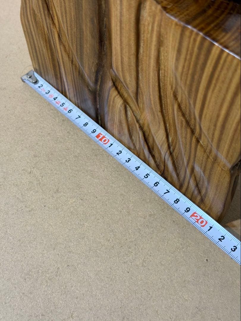 関羽　三国志　彫刻　一刀彫り　置物　インテリア