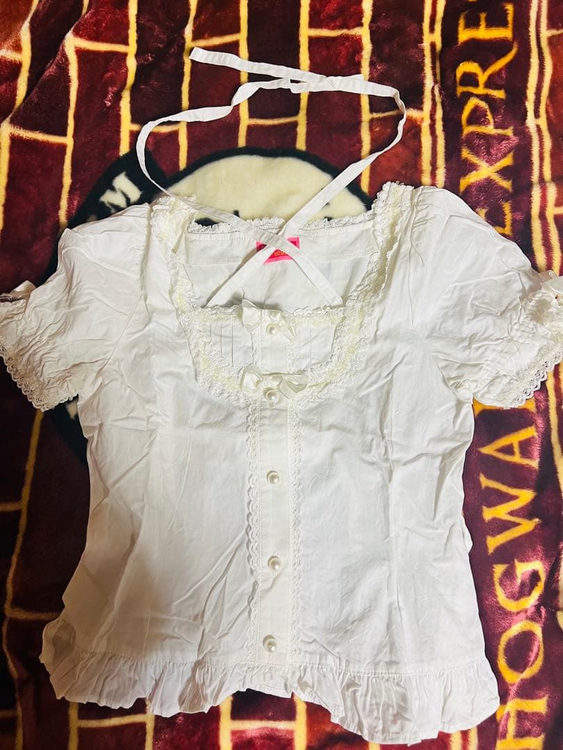 【ほぼ新品】BABY ホワイト 半袖ブラウス