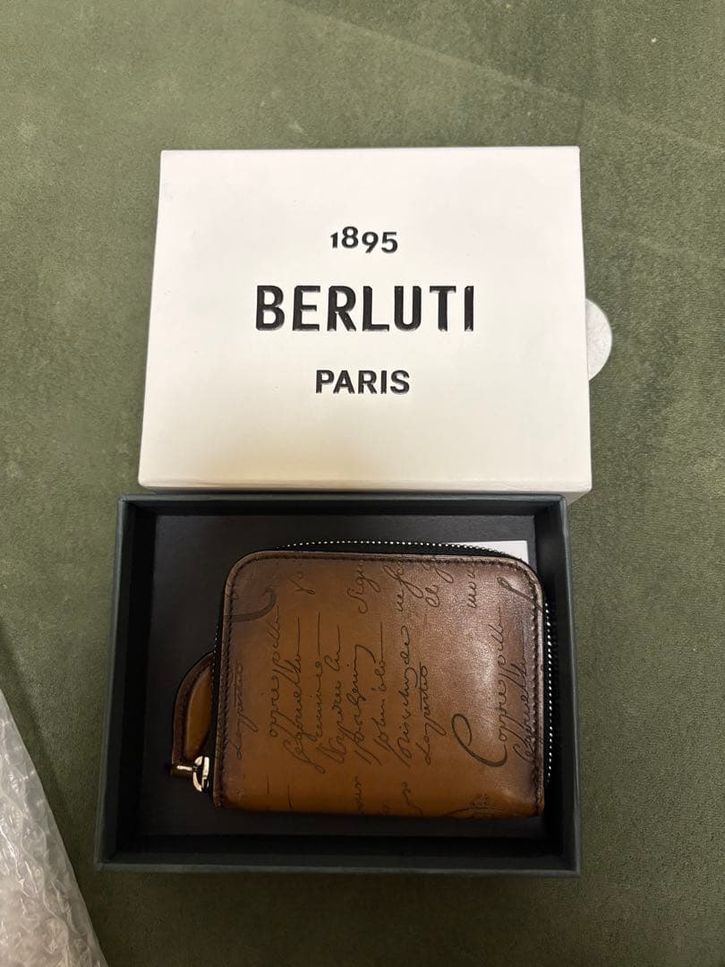 き*屋様 【未使用に近い】Berluti WAPA 財布 ワパ カリグラフィ
