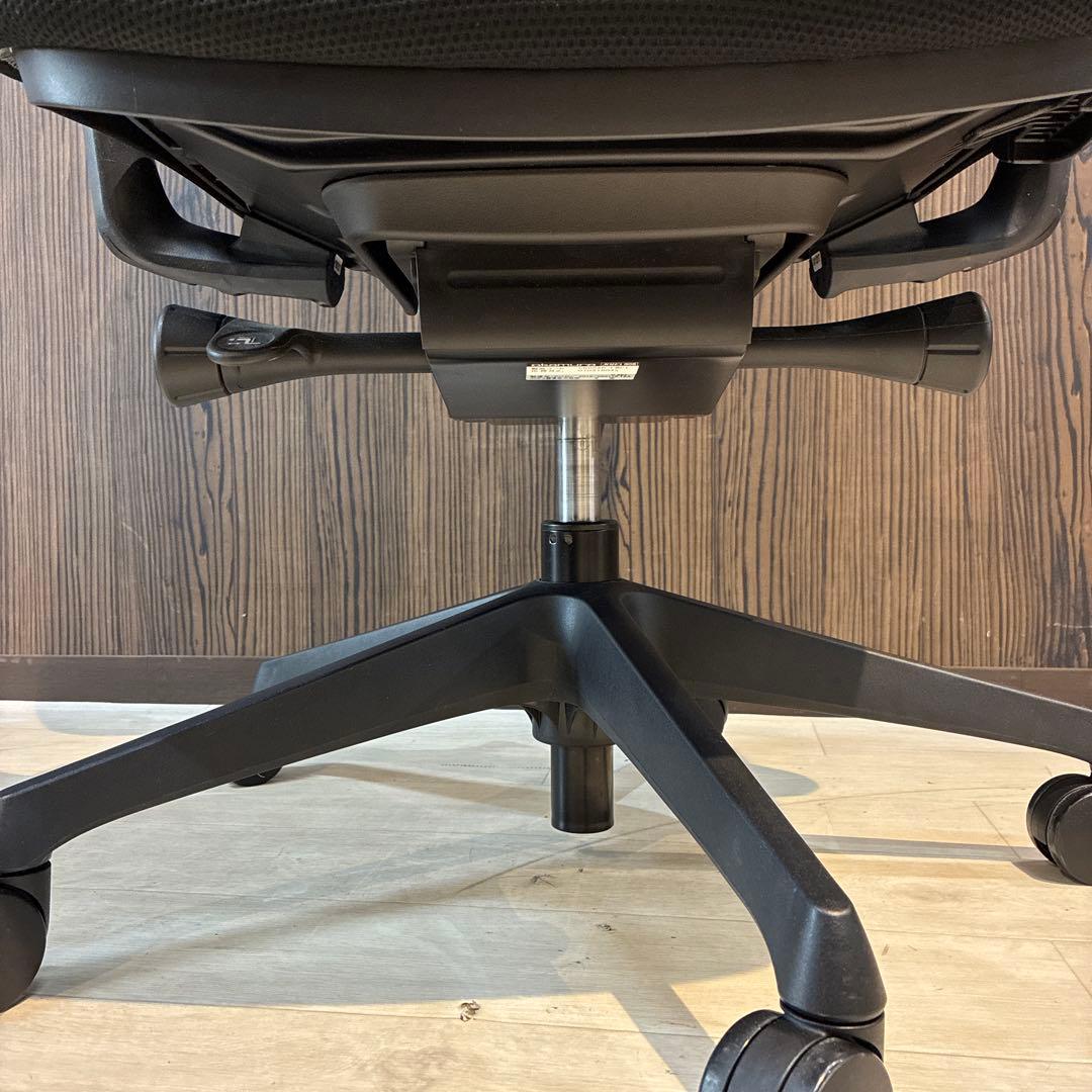 オカムラ　Sylphy(シルフィー)C686XR-FMP1 オフィスチェア