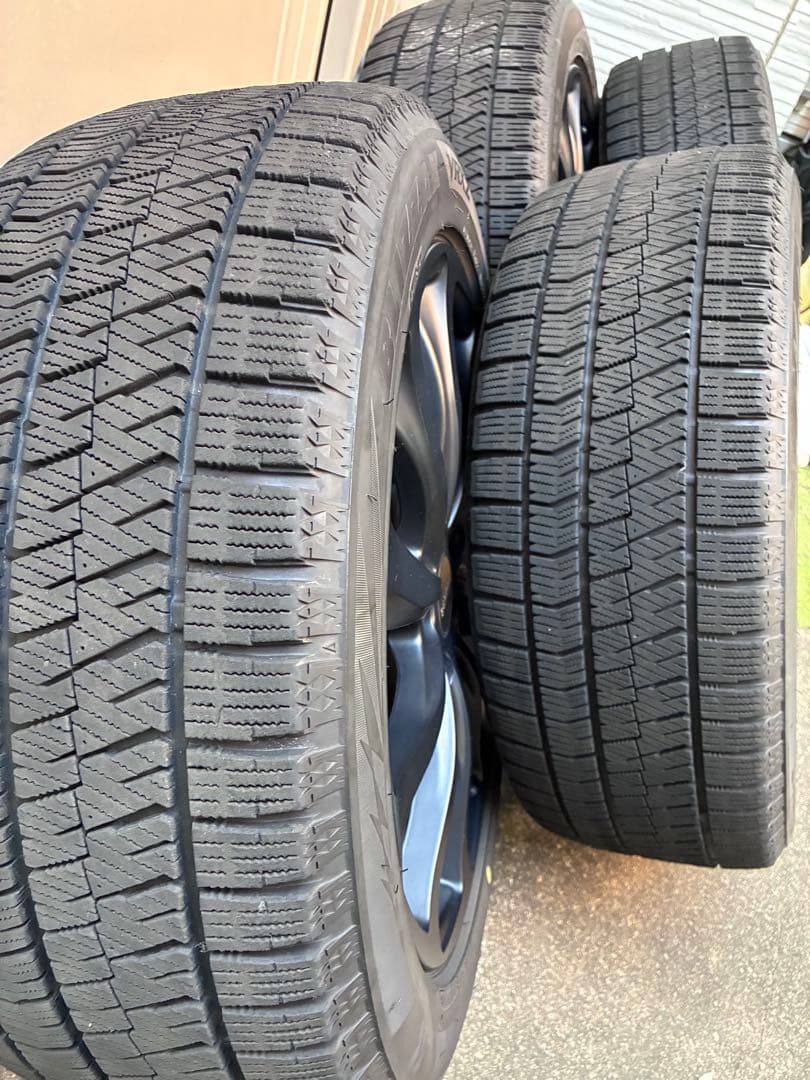 【送料込室内保管】VRX2 マツダ3ファストバック等215/50R17 バルミナ