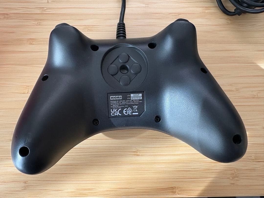 Nintendo Switch 本体　ホリパッドコントローラー付き