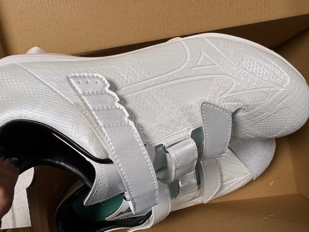 Mizuno ホワイト スパイクシューズ