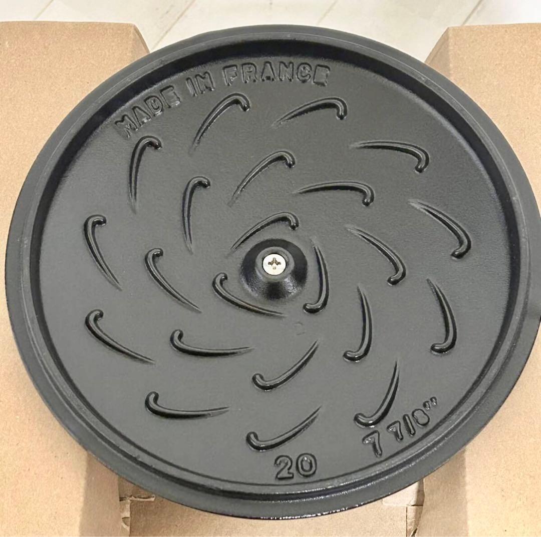 新品‼️STAUB ストウブ トゥモローランド サービングディッシュ 20cm
