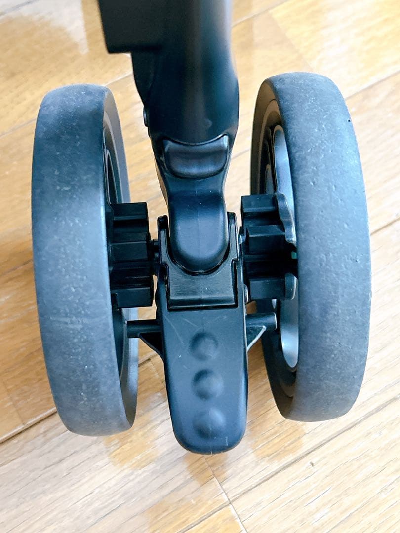 【CHACHA】アップリカ　ベビーカー　ラクーナビッテクッション