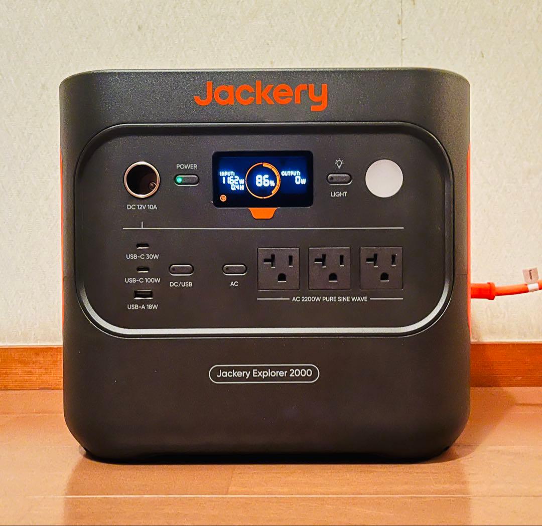 Jackery ポータブル電源　2000NEW JE-2000D