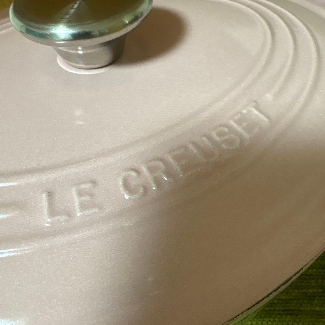 レア　新品未使用ル・クルーゼ　ココット　オーバル　25㎝　シフォン　ピンク