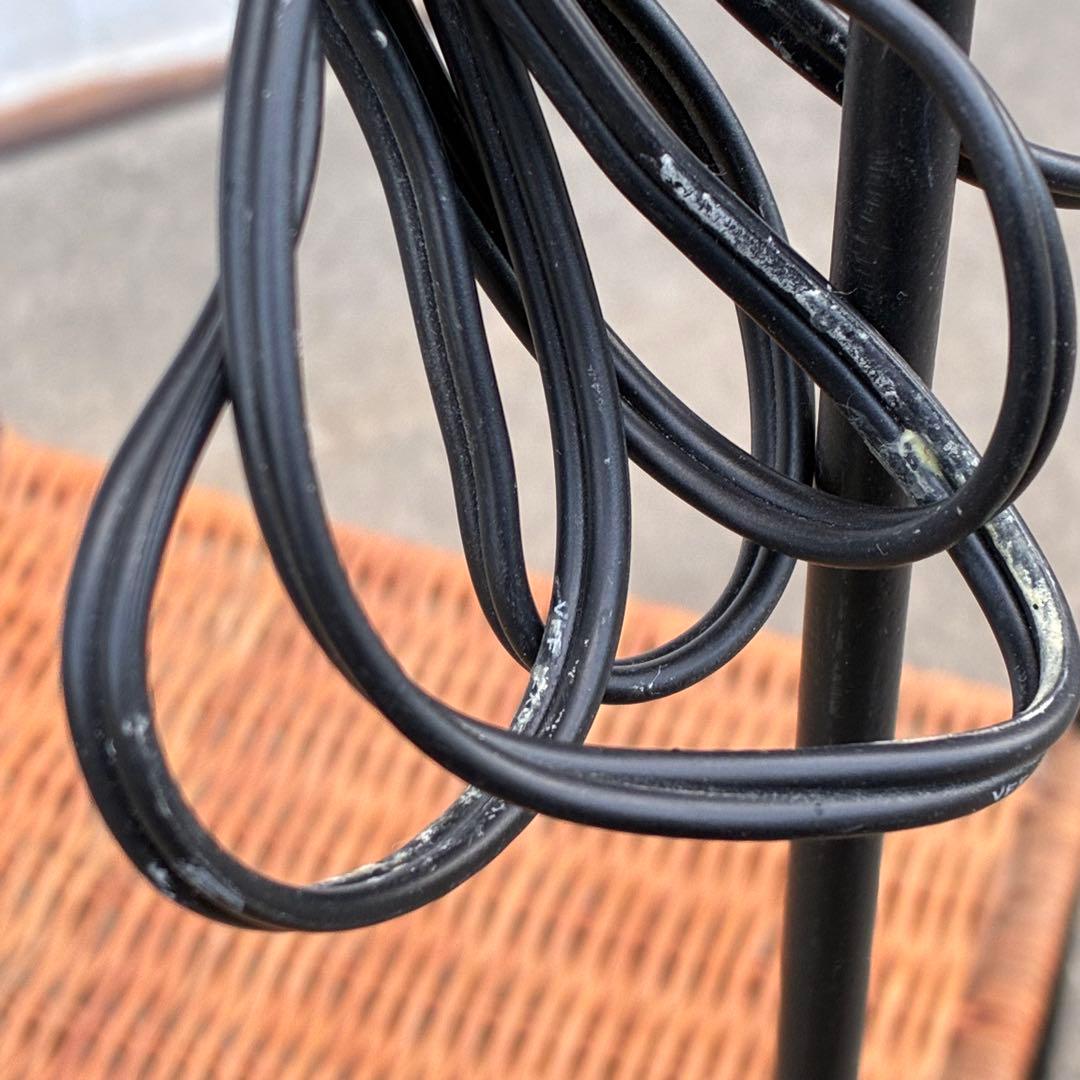 【匿名発送】キシマ　レトロ　アンティークランプ　アイアンフレーム　ラタン　棚