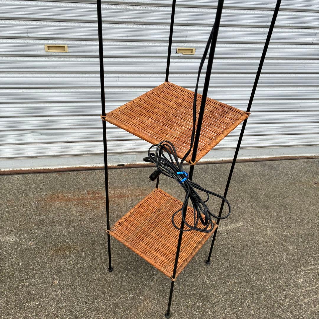 【匿名発送】キシマ　レトロ　アンティークランプ　アイアンフレーム　ラタン　棚