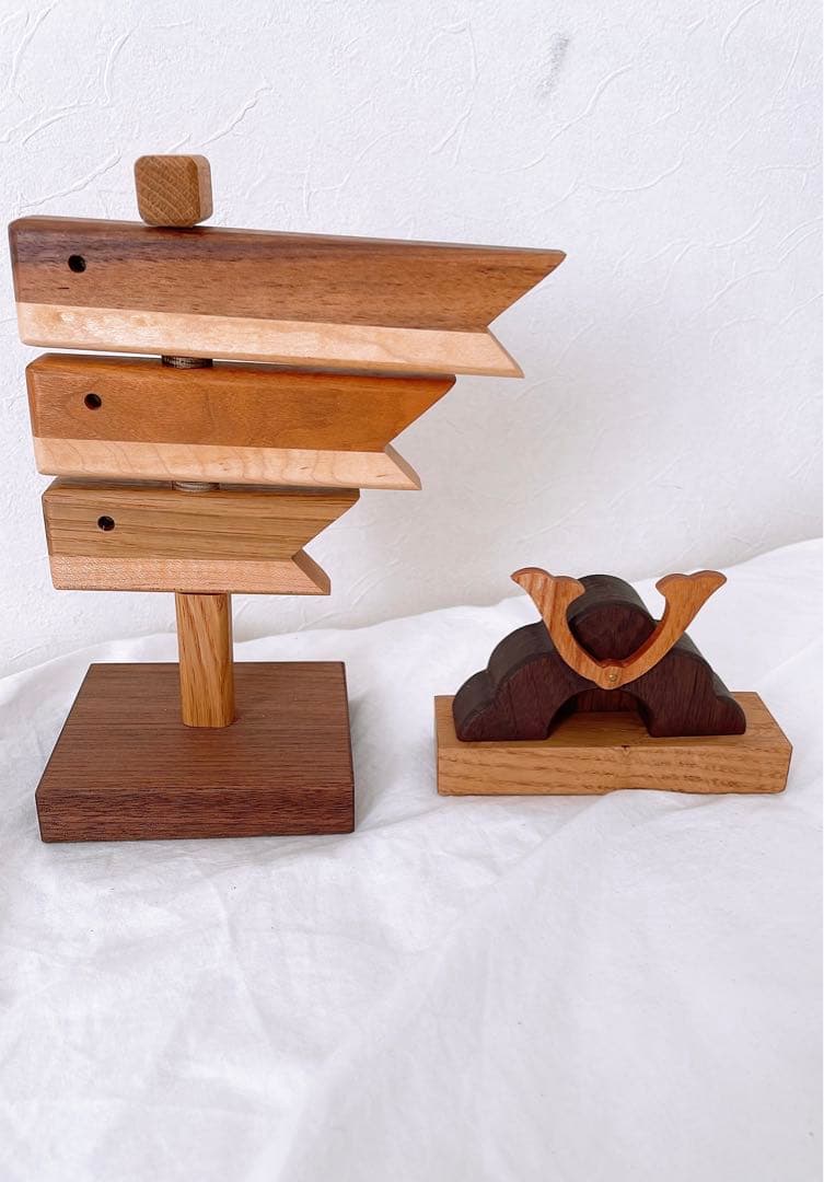 【値下げしました】木製鯉のぼり 木製兜　端午の節句 木製インテリア