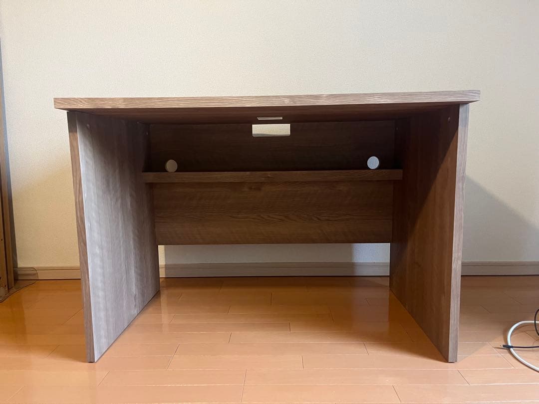 LOWYA タップ収納付きオフィスデスク（幅100cm)