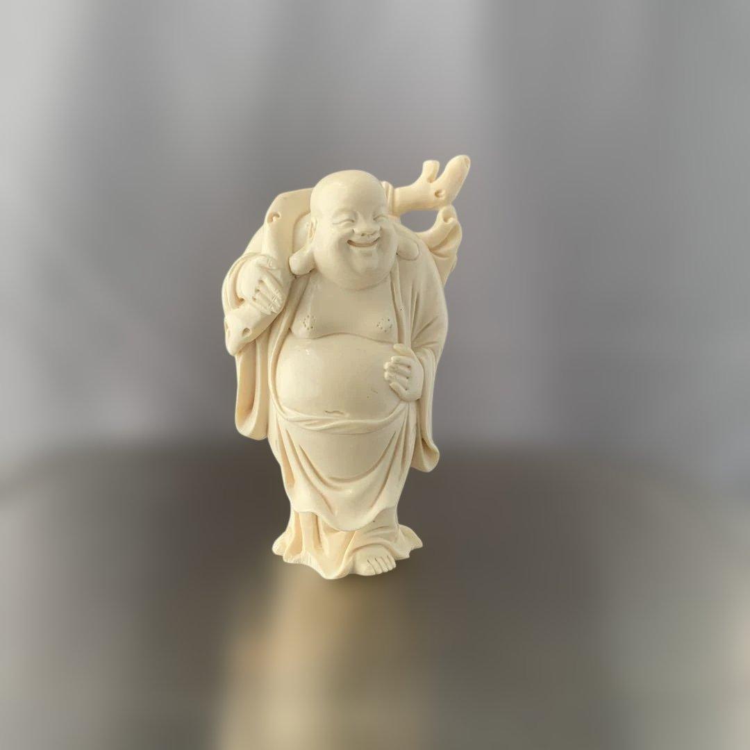 【詳細不明】時代物　置物　荷物を担ぐ太った男