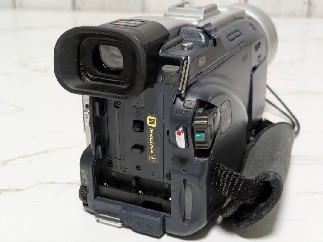 ② SONY　DCR-TRV50　MiniDV対応