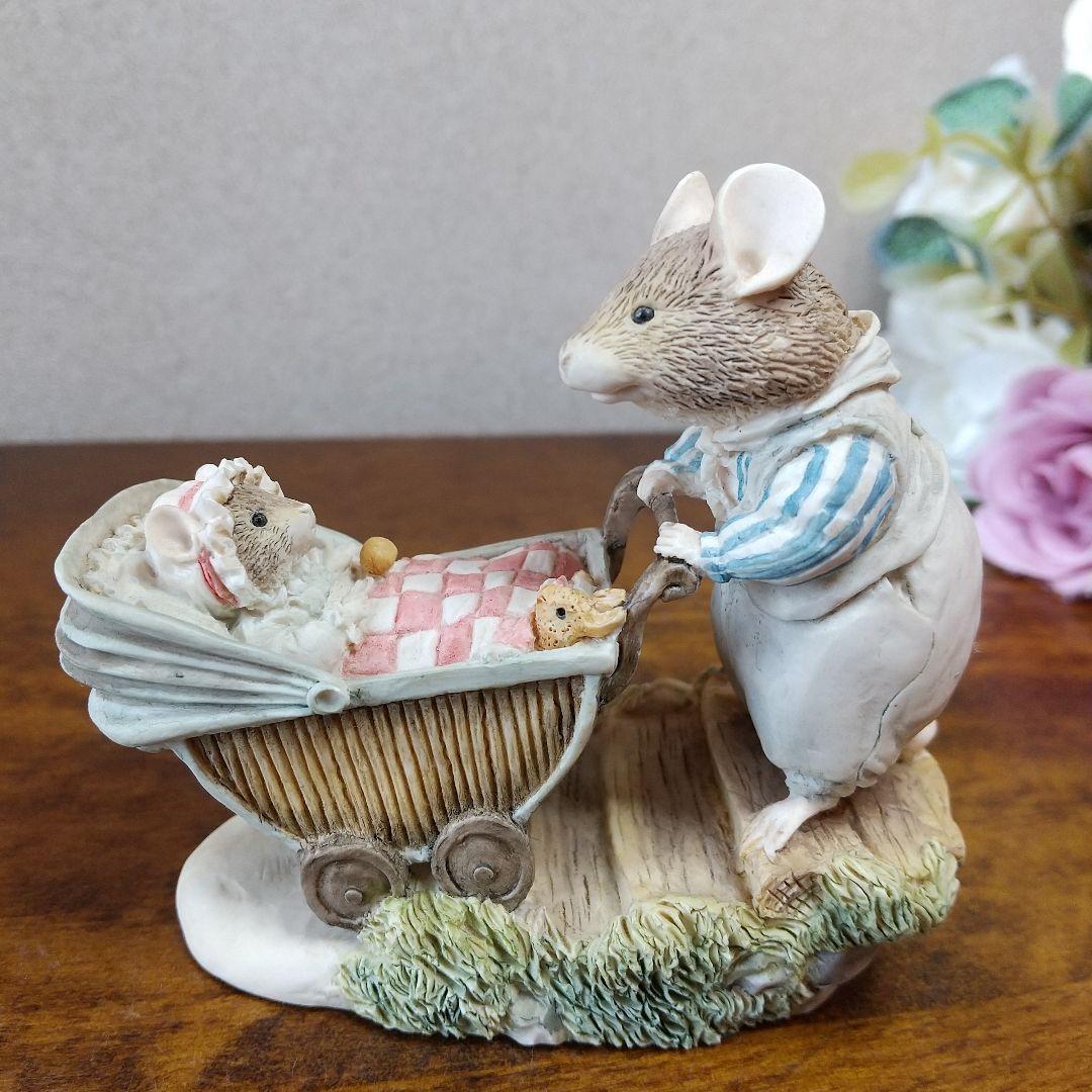 ボーダーファインアーツ ブランブリーヘッジ Dusty pushing Pram