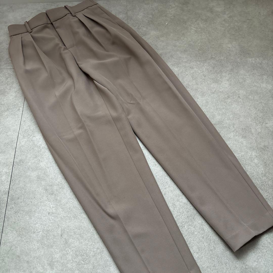 ノーカラーウエストタックペプラムパンツスーツs