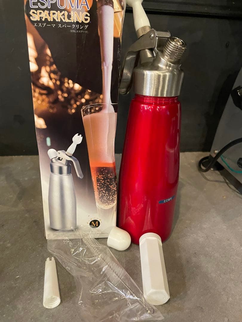 エスプーマ スパークリング M-RED